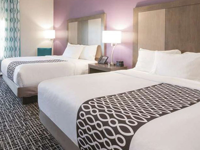 La Quinta Inn &amp; Suites Cabecero Noingbo Hotel Furniture