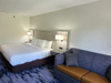 Muebles de dormitorio de hotel tamaño queen de Quality Inn u0026amp; Suites